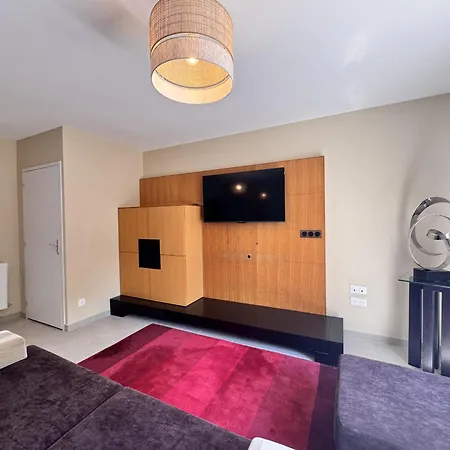 L'art-monie - Circuit Des 24h - Parking - 6p *